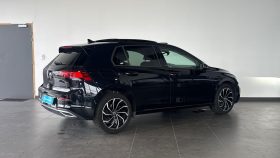 VOLKSWAGEN Golf 1.5 eTSI OPF 130 DSG7 Active