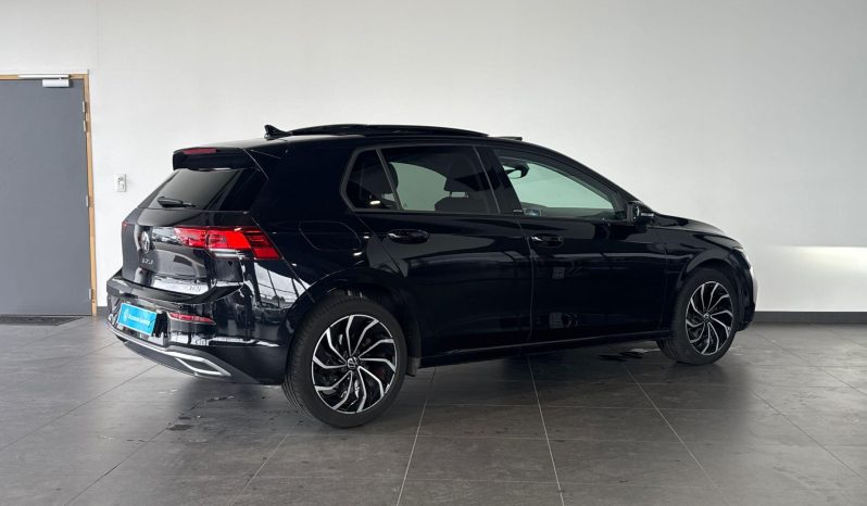 								VOLKSWAGEN Golf 1.5 eTSI OPF 130 DSG7 Active full									