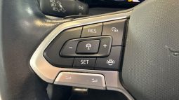 										VOLKSWAGEN Golf 1.5 eTSI OPF 130 DSG7 Active full									