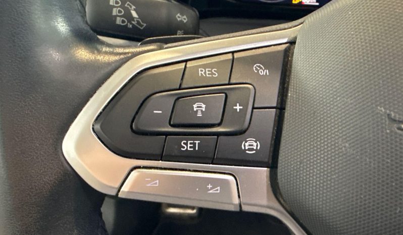 								VOLKSWAGEN Golf 1.5 eTSI OPF 130 DSG7 Active full									