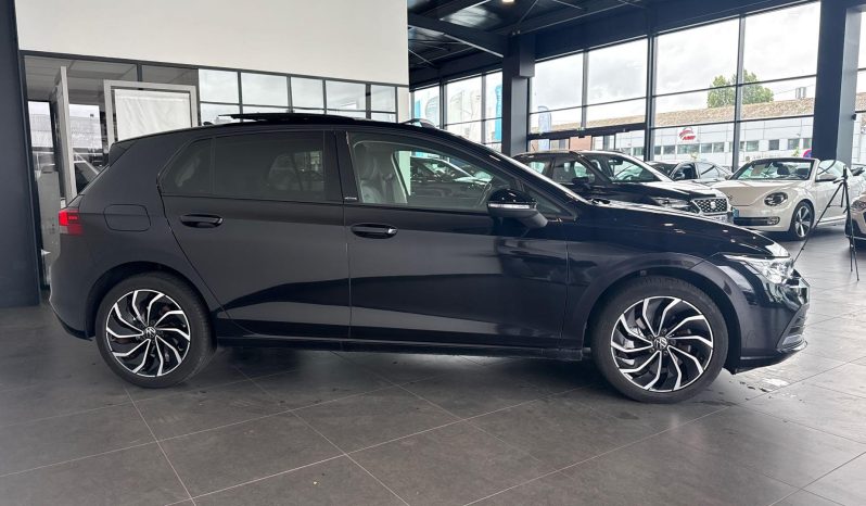 								VOLKSWAGEN Golf 1.5 eTSI OPF 130 DSG7 Active full									