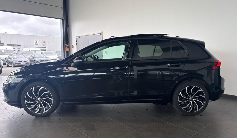 								VOLKSWAGEN Golf 1.5 eTSI OPF 130 DSG7 Active full									