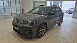										VOLKSWAGEN Tiguan 1.5 eTSI 150ch DSG7 R-Line Edition full									