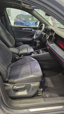 										VOLKSWAGEN Tiguan 1.5 eTSI 150ch DSG7 R-Line Edition full									
