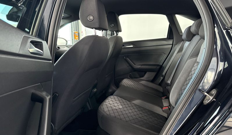 								VOLKSWAGEN Taigo 1.0 TSI 110 DSG7 R-Line full									