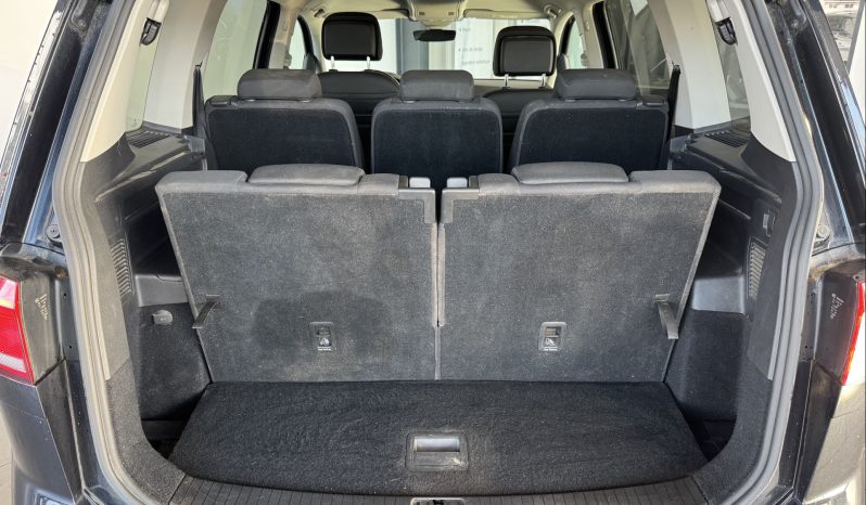								VOLKSWAGEN Touran 1.6 TDI 115 7pl IQ.Drive full									