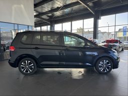 										VOLKSWAGEN Touran 1.6 TDI 115 7pl IQ.Drive full									